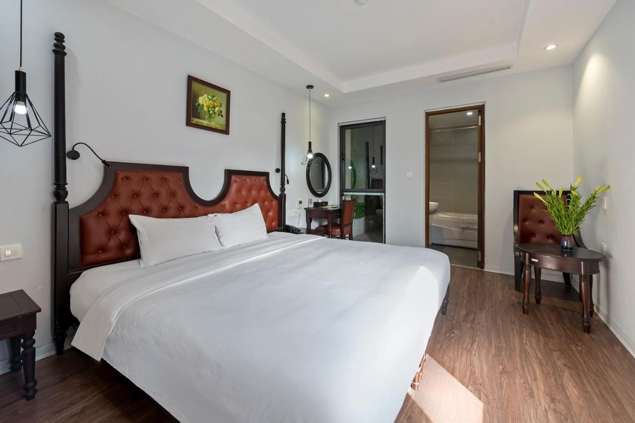 22Land Residence Hotel 71 Hang Bong Premium Hanoi Exteriör bild