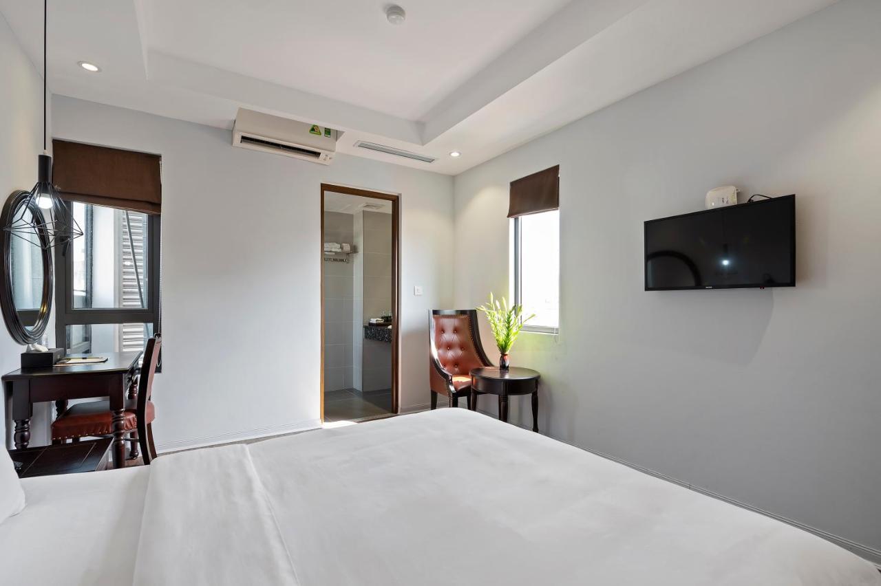 22Land Residence Hotel 71 Hang Bong Premium Hanoi Exteriör bild